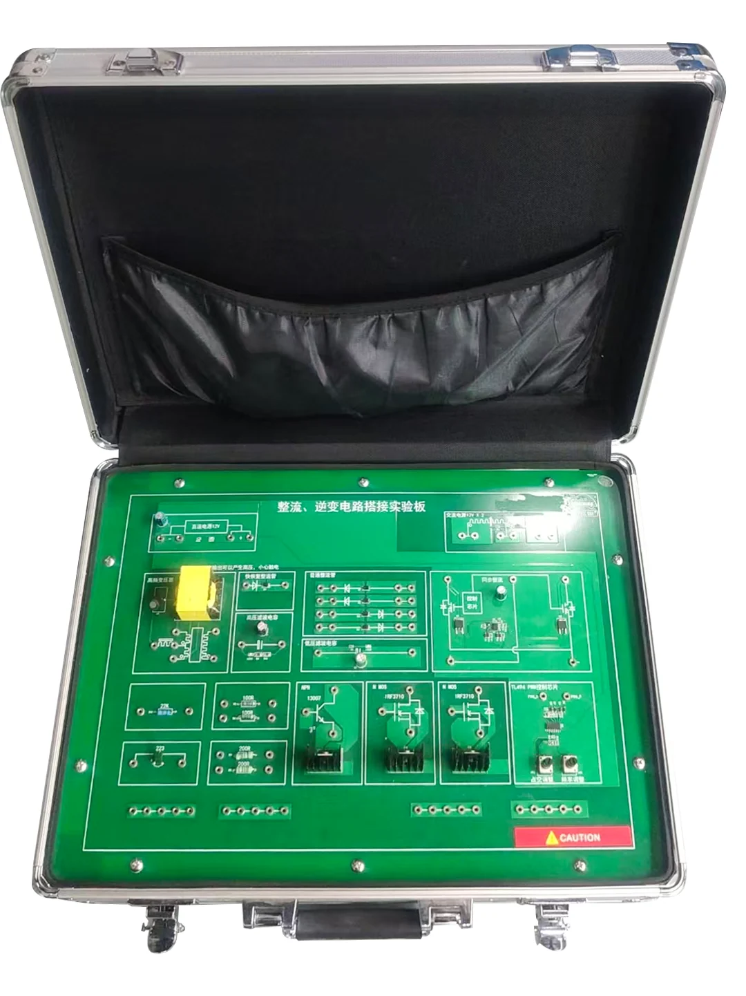 Caja de conexión de circuitos rectificadores e inversores de vehículo eléctrico (foto del fabricante)
